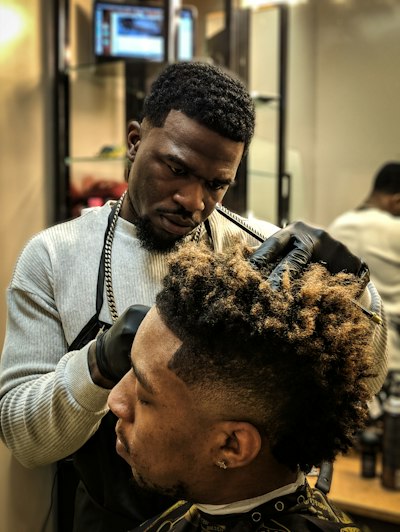 Corte de cabelo no salão